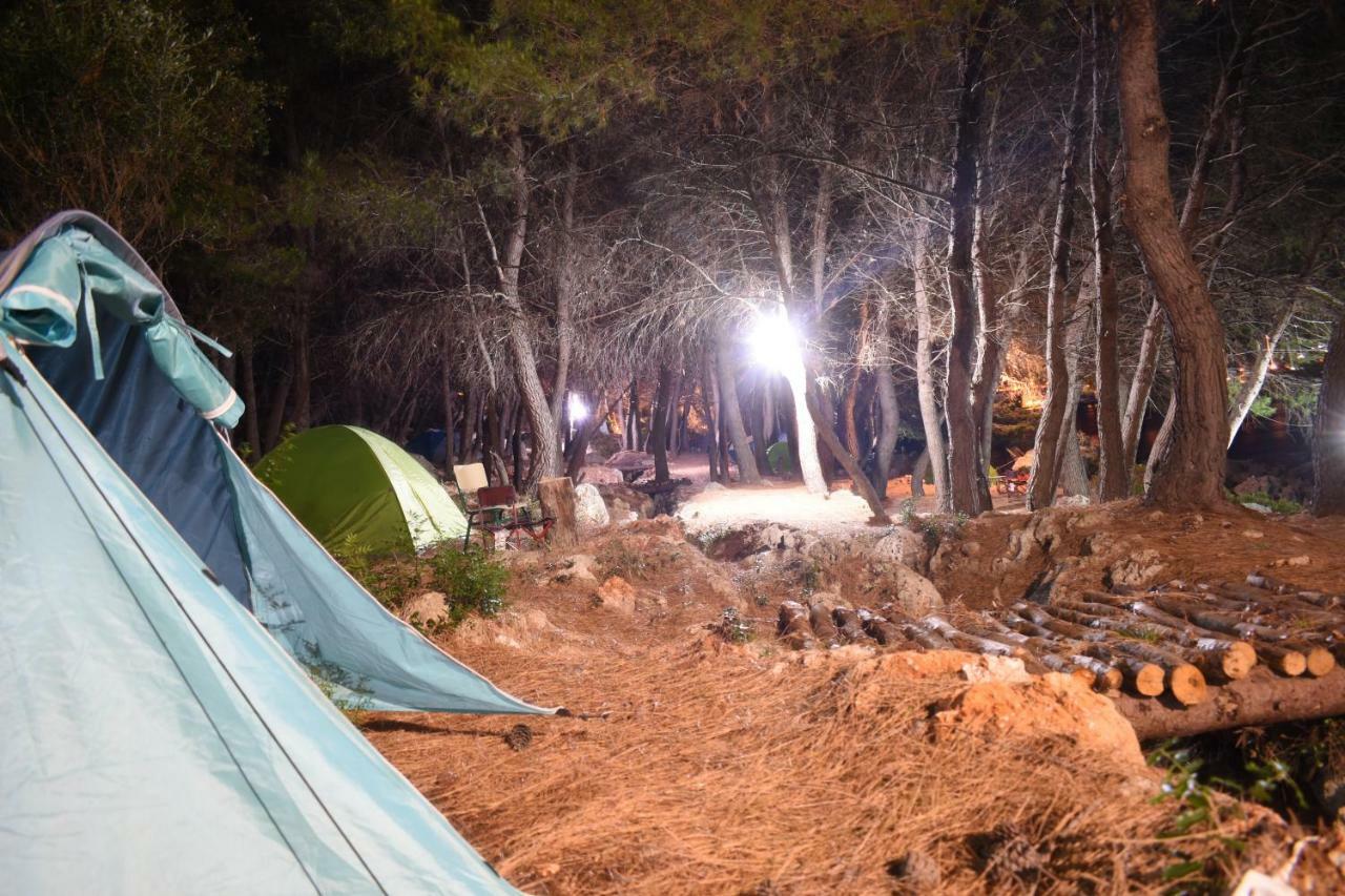 The Sea Cave Camping Himare Exterior photo