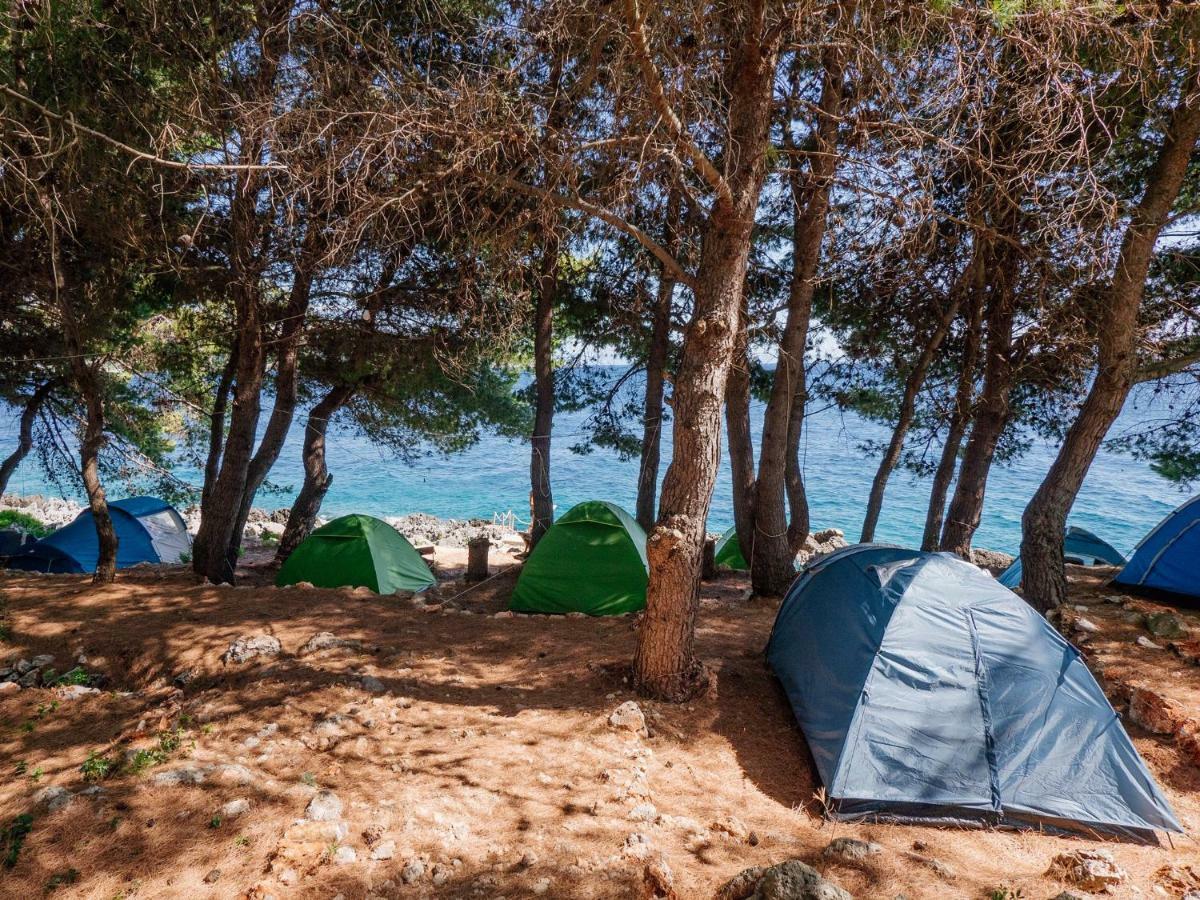 The Sea Cave Camping Himare Exterior photo